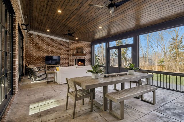 4520 Shys Hill Rd, Nashville, TN 37215