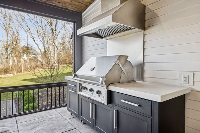 4520 Shys Hill Rd, Nashville, TN 37215