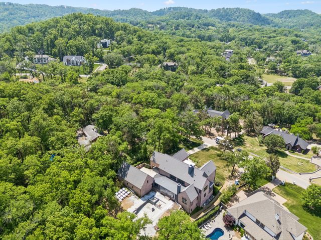 4520 Shys Hill Rd, Nashville, TN 37215