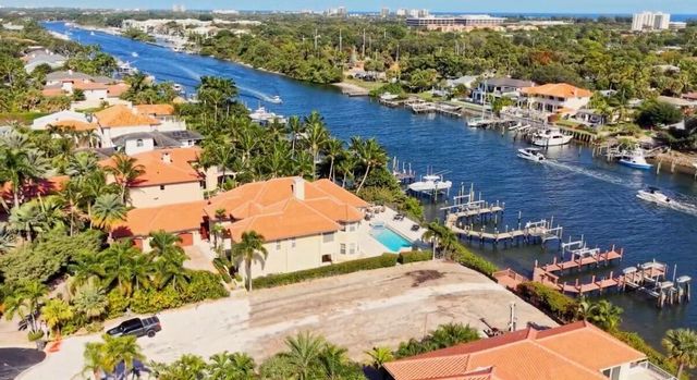 2252 Bay Village Court, Palm Beach Gardens, FL 33410