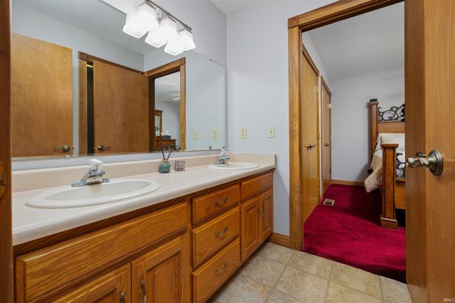 5552 N N Willow Avenue, Columbia City, IN 46725