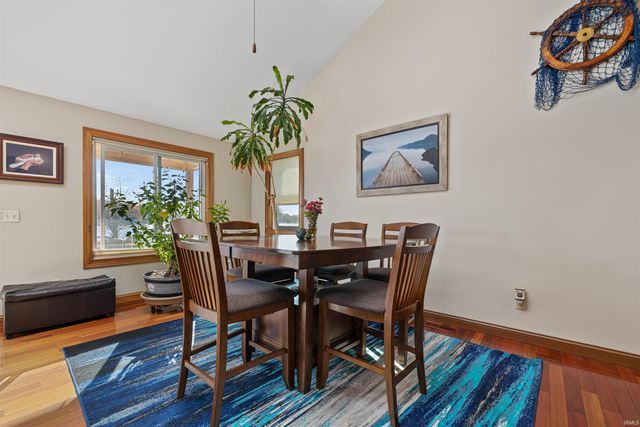 5552 N N Willow Avenue, Columbia City, IN 46725