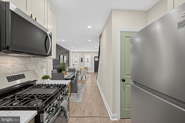 4222 WALLACE ST, Philadelphia, PA 19104