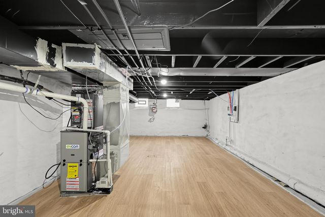 4222 WALLACE ST, Philadelphia, PA 19104