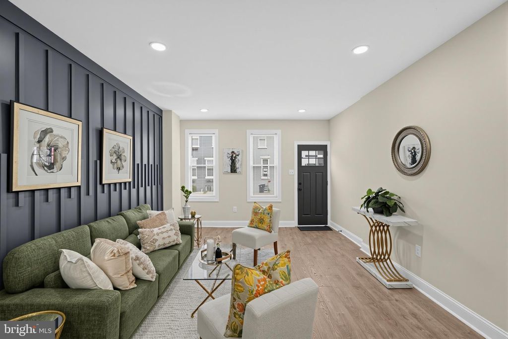 4222 WALLACE ST, Philadelphia, PA 19104