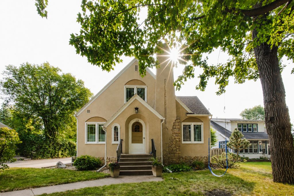 1101 Summit Avenue, Detroit Lakes, MN 56501 — exterior