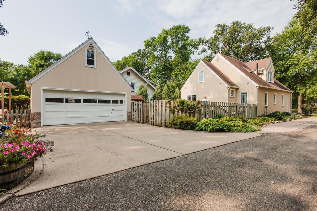 1101 Summit Avenue, Detroit Lakes, MN 56501 — photo 2