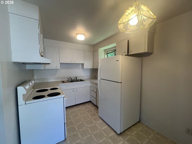 4423 Se 27TH Ave, Portland, OR 97202