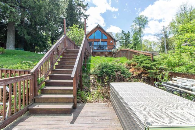 336 Spruce Street, Newport City, VT 05855