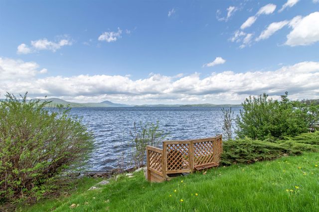 336 Spruce Street, Newport City, VT 05855