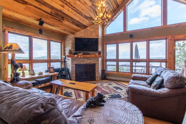 336 Spruce Street, Newport City, VT 05855