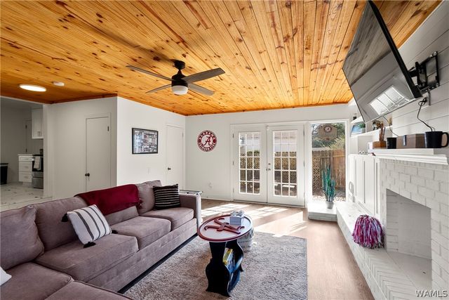 1904 22nd, Northport, AL 35476