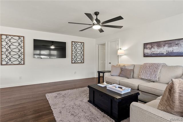 1904 22nd, Northport, AL 35476