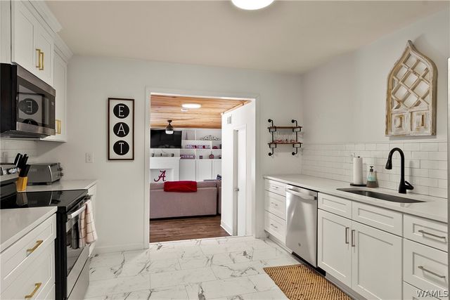 1904 22nd, Northport, AL 35476