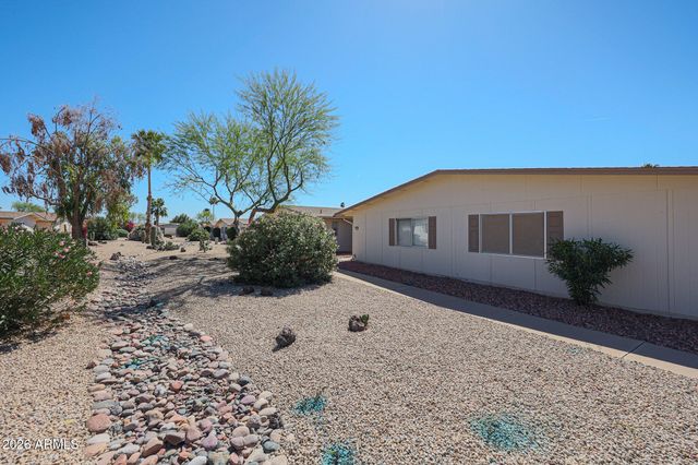 19407 N STAR RIDGE Drive, Sun City West, AZ 85375