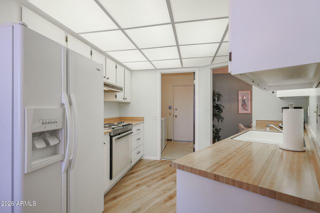 19407 N STAR RIDGE Drive, Sun City West, AZ 85375