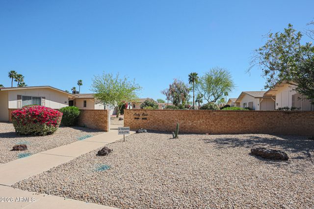 19407 N STAR RIDGE Drive, Sun City West, AZ 85375