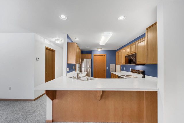 173 Heidel ROAD, Thiensville, WI 53092