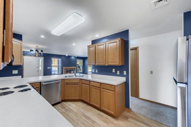 173 Heidel ROAD, Thiensville, WI 53092