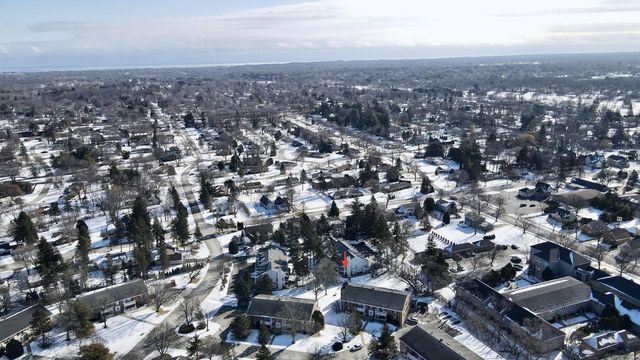 173 Heidel ROAD, Thiensville, WI 53092