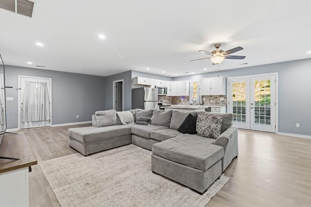 144 Liberty Avenue, Berea, KY 40403