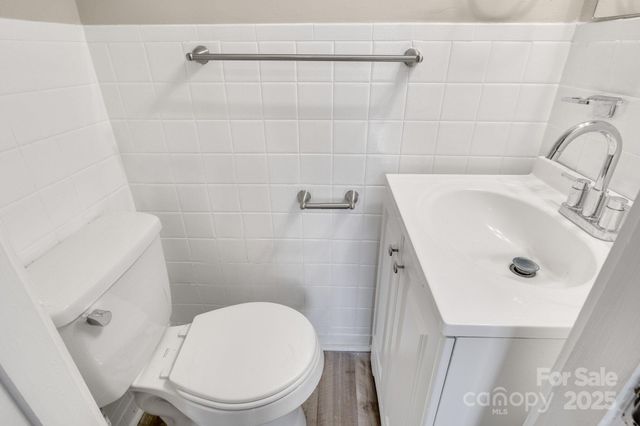 3637 Glenville Avenue, Charlotte, NC 28215