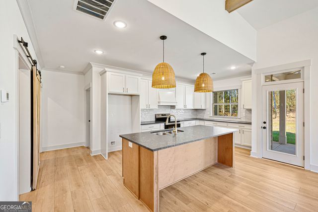 33 Hometown Court, Jefferson, GA 30549