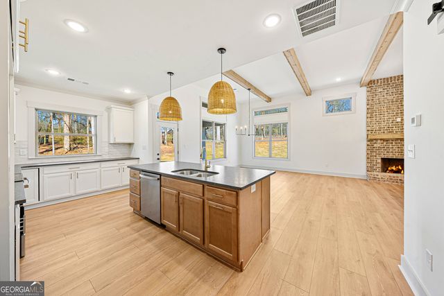 33 Hometown Court, Jefferson, GA 30549