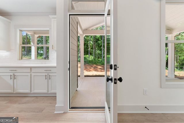 33 Hometown Court, Jefferson, GA 30549