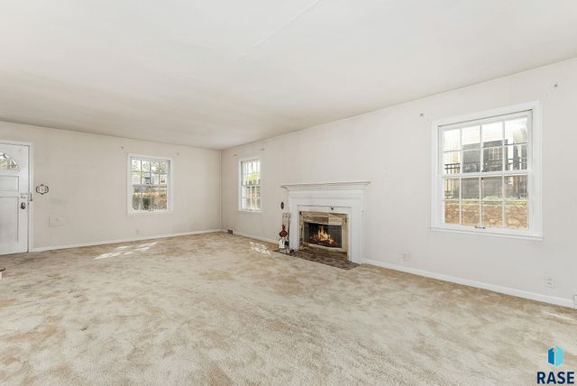 1101 S Western Ave, Sioux Falls, SD 57105