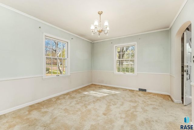 1101 S Western Ave, Sioux Falls, SD 57105