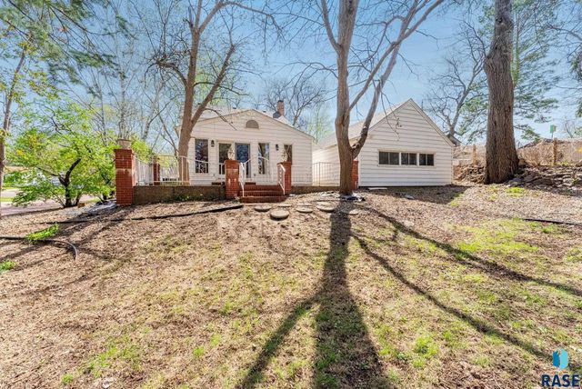 1101 S Western Ave, Sioux Falls, SD 57105
