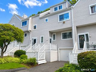 37 Country Place 37, Shelton, CT 06484