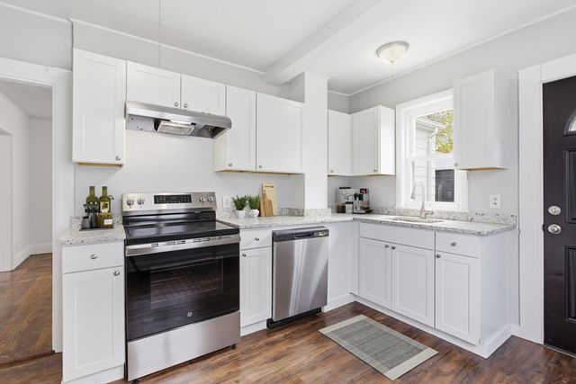 51 Laurel St, Lynn, MA 01905