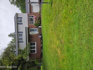 33 Ridgewood Lane, Glenville, NY 12302