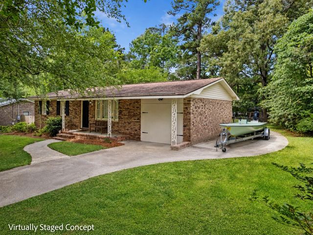 411 Forest Circle, Summerville, SC 29483