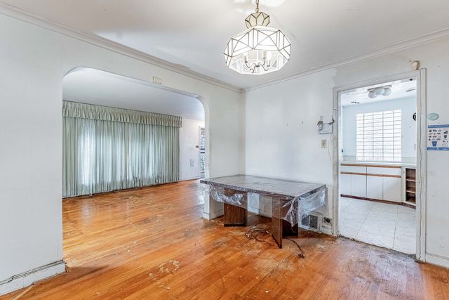 8238 S Prairie Avenue, Chicago, IL 60619