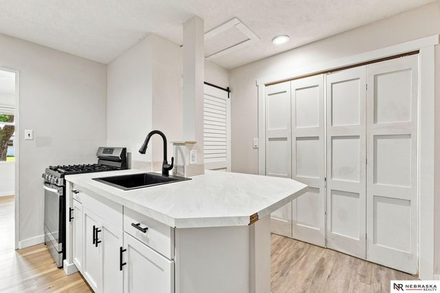 2127 Hickory Lane, Fremont, NE 68025