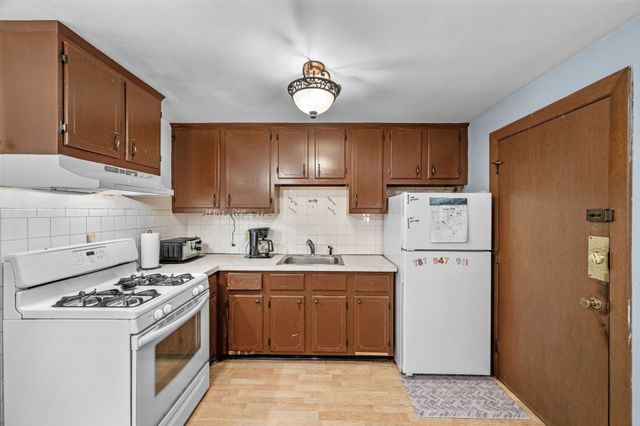100 Magnolia Ave 22, Lynn, MA 01904