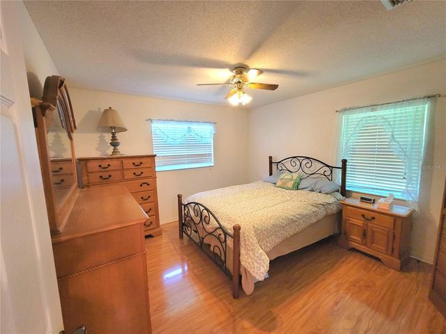 19725 SW BEACH BOULEVARD, Dunnellon, FL 34431