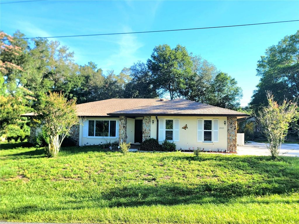 19725 SW BEACH BOULEVARD, Dunnellon, FL 34431