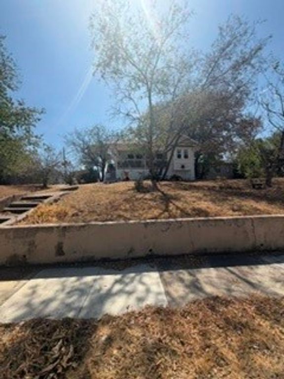 1276 E Magnolia Avenue, Fort Worth, TX 76104 — photo 2