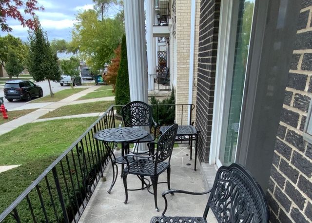 4652 Custer Avenue 1S, Brookfield, IL 60513