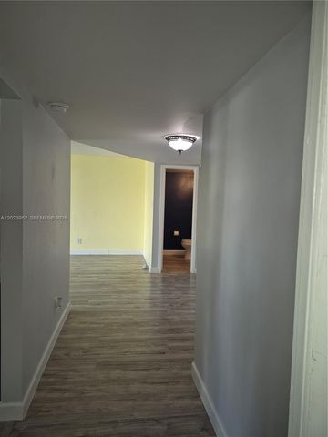 16565 NE 26th Ave 2E, North Miami Beach, FL 33160