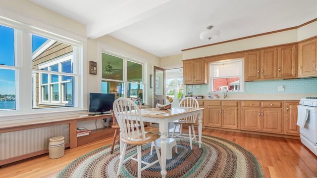 807 Shirley St, Winthrop, MA 02152