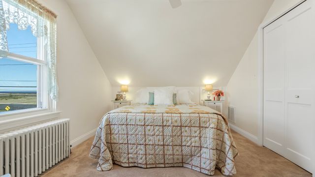 807 Shirley St, Winthrop, MA 02152