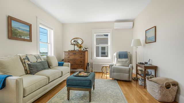 807 Shirley St, Winthrop, MA 02152