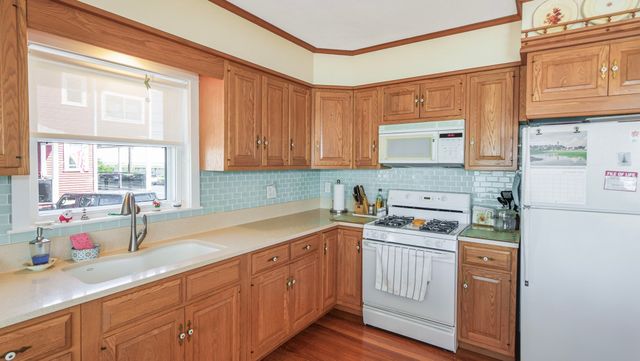 807 Shirley St, Winthrop, MA 02152