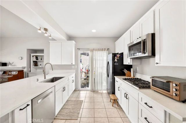 54 Paisley, Irvine, CA 92620