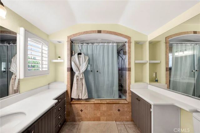 54 Paisley, Irvine, CA 92620